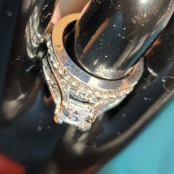 New 2 pc Wedding Set size 6 Cubic Zirconia silver plated - Picture 10 of 13